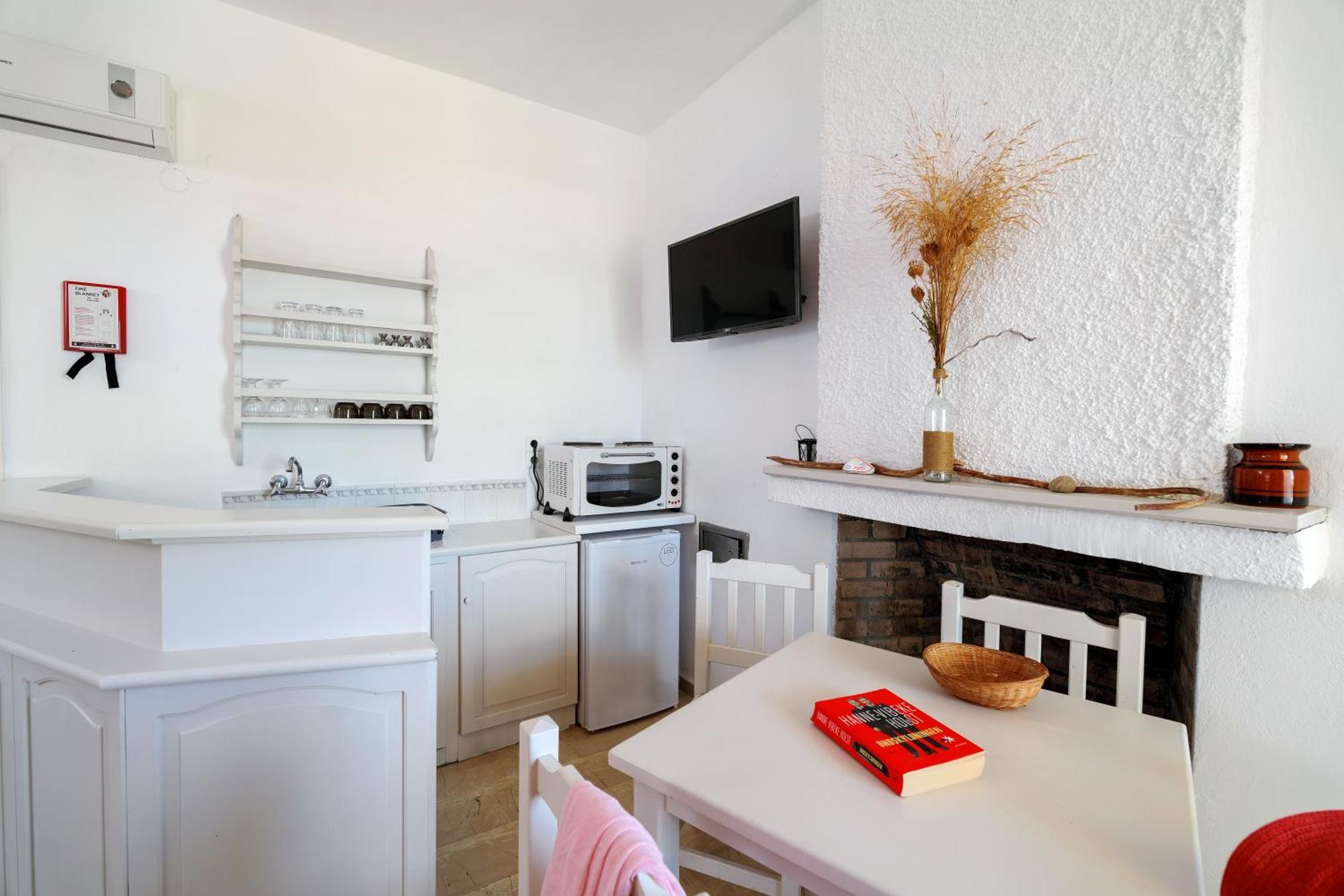 Matzi Hotel Apartments Gerani  Exterior photo