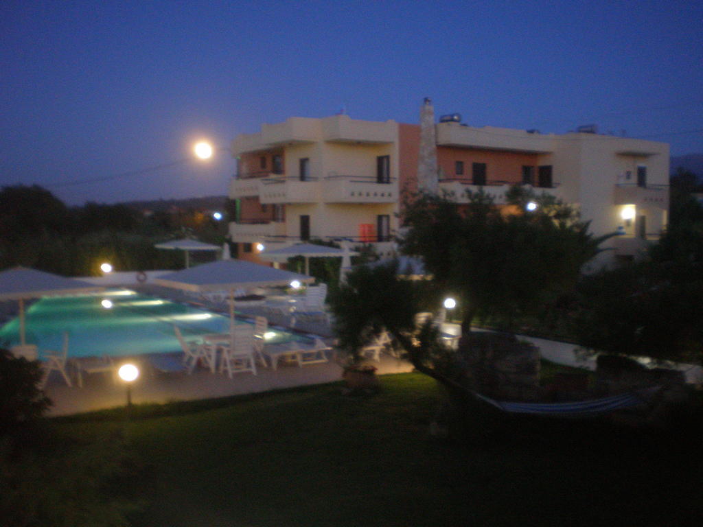 Matzi Hotel Apartments Gerani  Exterior photo